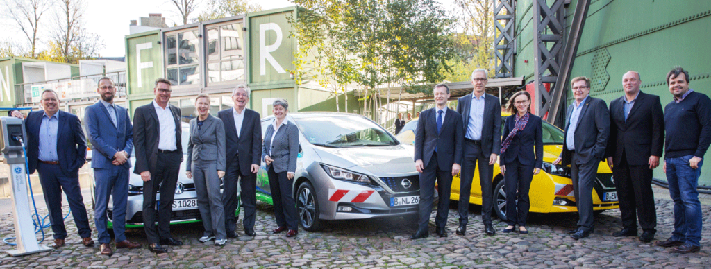 Drei der InfraLab Berlin Partner – BVG, BSR und Berliner Wasserbetriebe – entwickeln unternehmensübergreifendes Carsharing mit Elektroautos